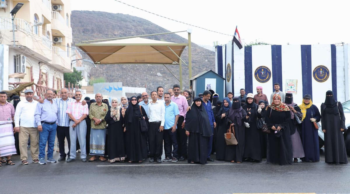 بعد يوم من فتحه.. الانتقالي المنحل يشكو إغلاق مقر الأمانة العامة باللحام