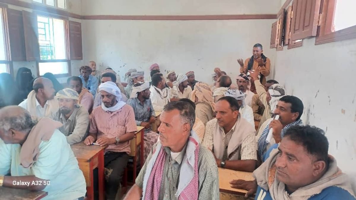 معلمو سقطرى يشكلون لجنة للمطالبة بتحسين أوضاعهم وصرف مستحقاتهم