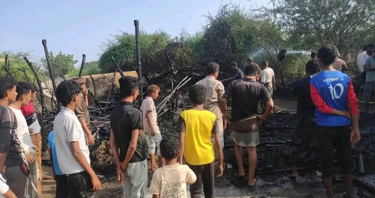 مقتل 13 شخصاً وإصابة اثنين بهجوم صاروخي استهدف منزلاً شمال حجة
