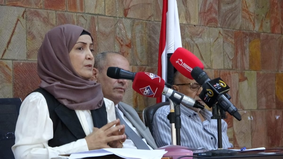 وزيرة الشؤون القانونية تؤكد حصرية مراجعة العقود الحكومية وتدعو لحماية أراضي الدولة