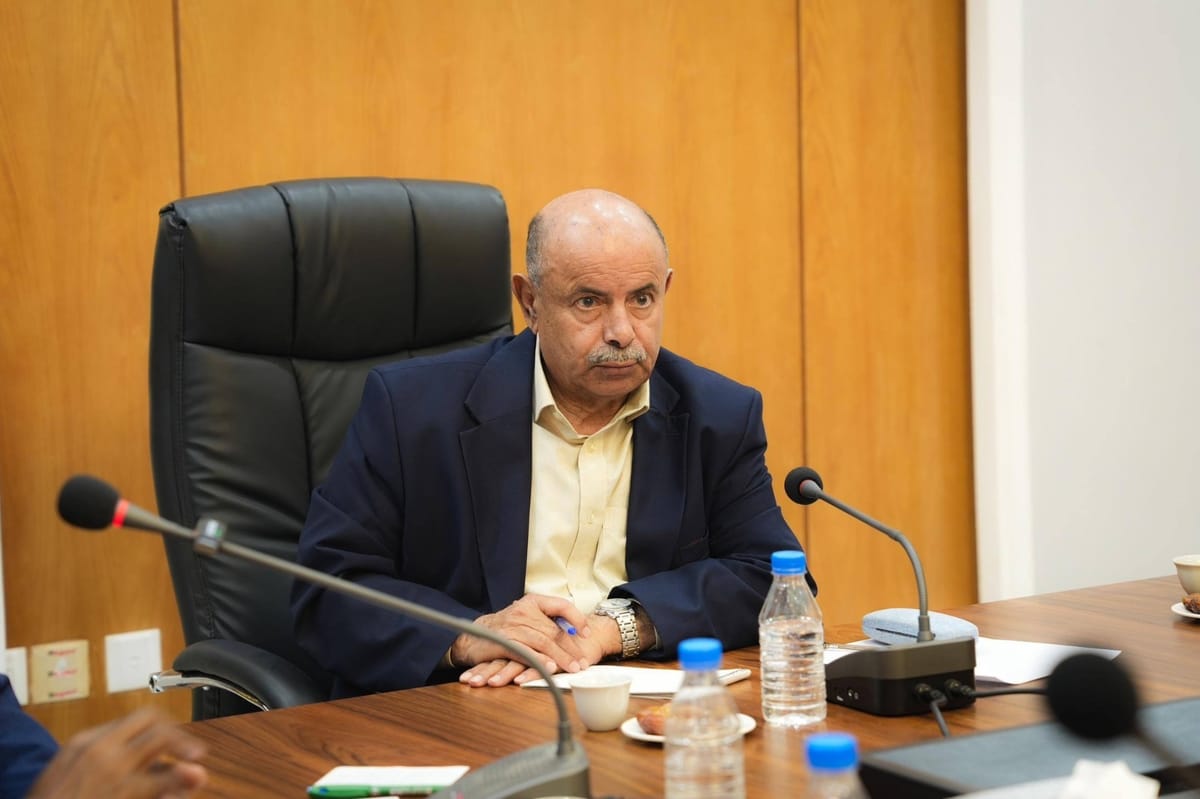 إقالة مدير أمن المكلا وتشكيل لجنة للتحقيق في اعتداء الانتقالي