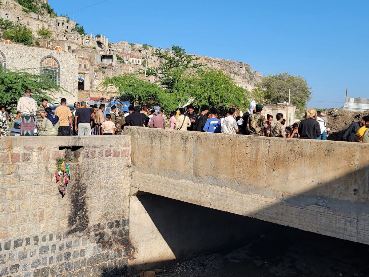 العثور على جثمان الطفل أيلول السامعي في سد العامرية بتعز بعد ساعات طويلة من البحث 