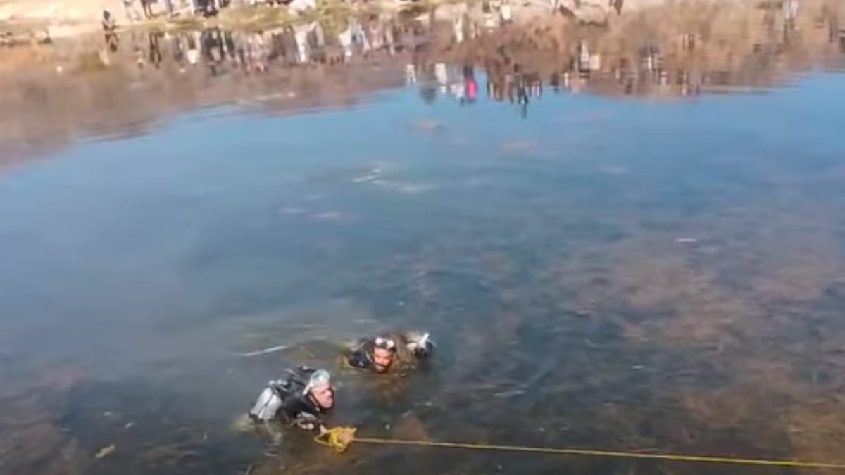 انتشال جثة طفل بعد يوم من غرقه بأحد سدود الرضمة في إب