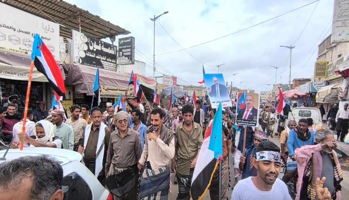 تصعيد ميداني وتحريك للشارع.. ما دوافع تحركات المجلس الانتقالي المنحل؟