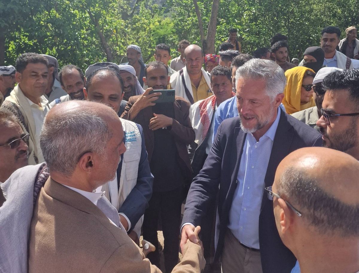 تعز.. سفير الاتحاد الأوروبي يزور خزانات مياه الري بجبل حبشي