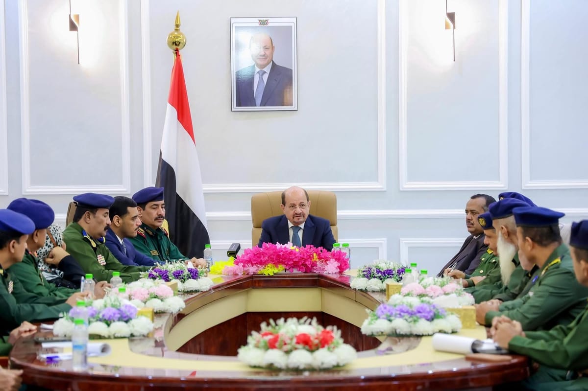 رئيس الوزراء يدشن العمل بمبنى وزارة الداخلية في عدن 