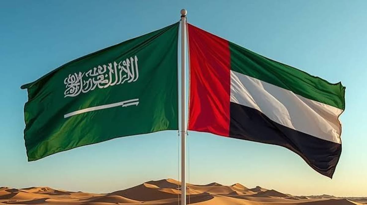 السعودية تشدد الرقابة على التحويلات المصرفية إلى الإمارات