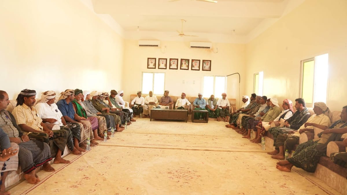 انتقالي سقطرى يتباهى بتبعيته لحكام الإمارات