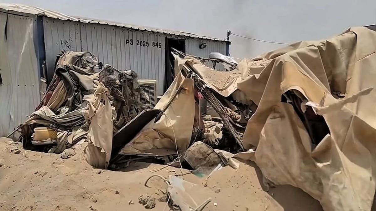 بعد استهداف مخيمات النازحين.. سلطة مأرب تطالب بتحرك دولي ضد الحوثيين
