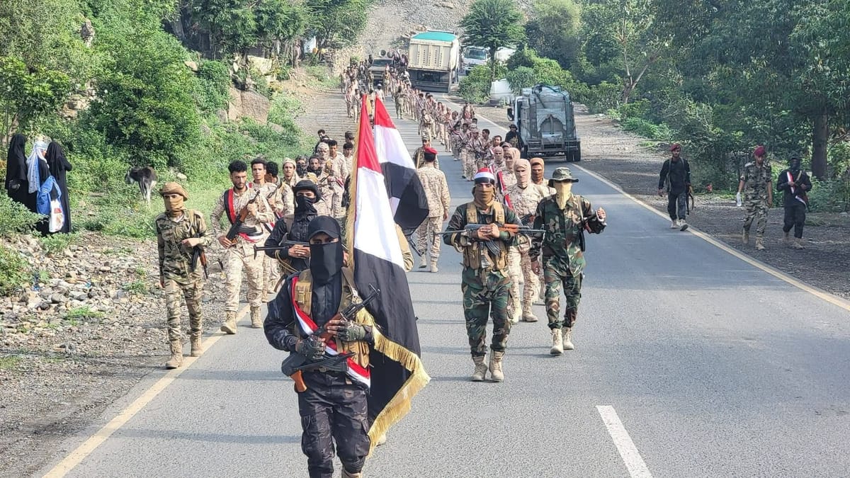 تعز: اشتباكات مع الحوثيين في عدة جبهات ورصد إطلاق صواريخ نحو البحر الأحمر