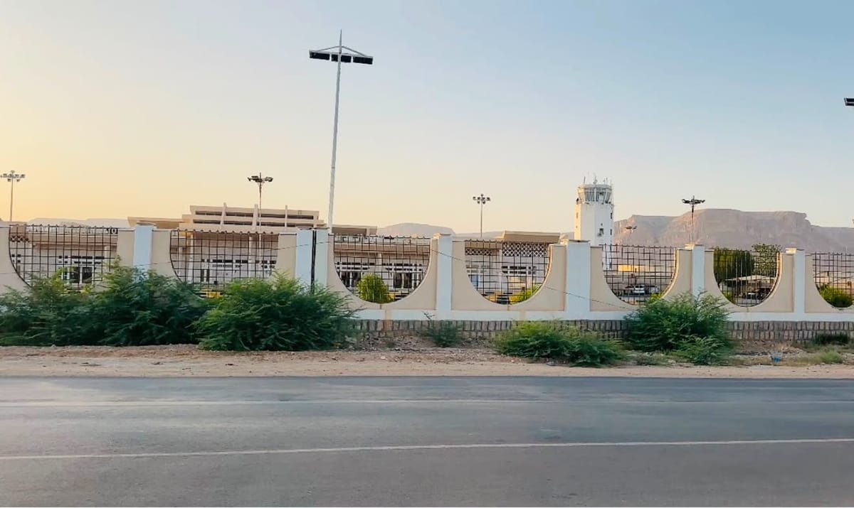 مدير مطار سيئون ينفي تعرضه لأي استهداف ويؤكد انتظام الرحلات