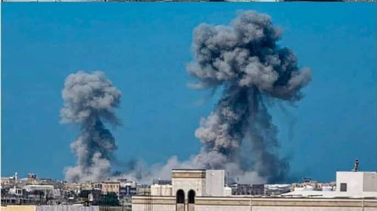 مستجدات التصعيد.. الحوثيون يستهدفون ميناء المخا وشركة أرامكو ومواجهات في تعز والضالع