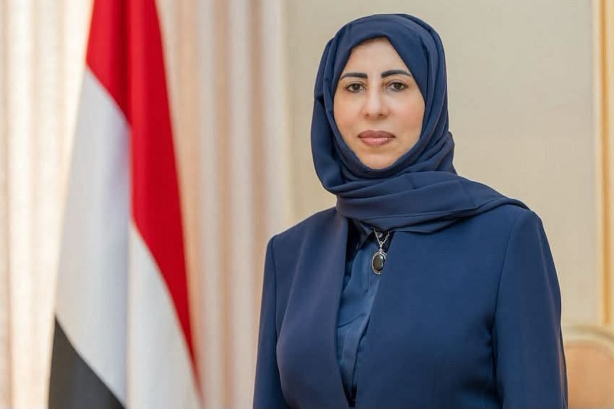 وزيرة الخارجية تبحث مع المبعوث الأممي تداعيات التصعيد الحوثي