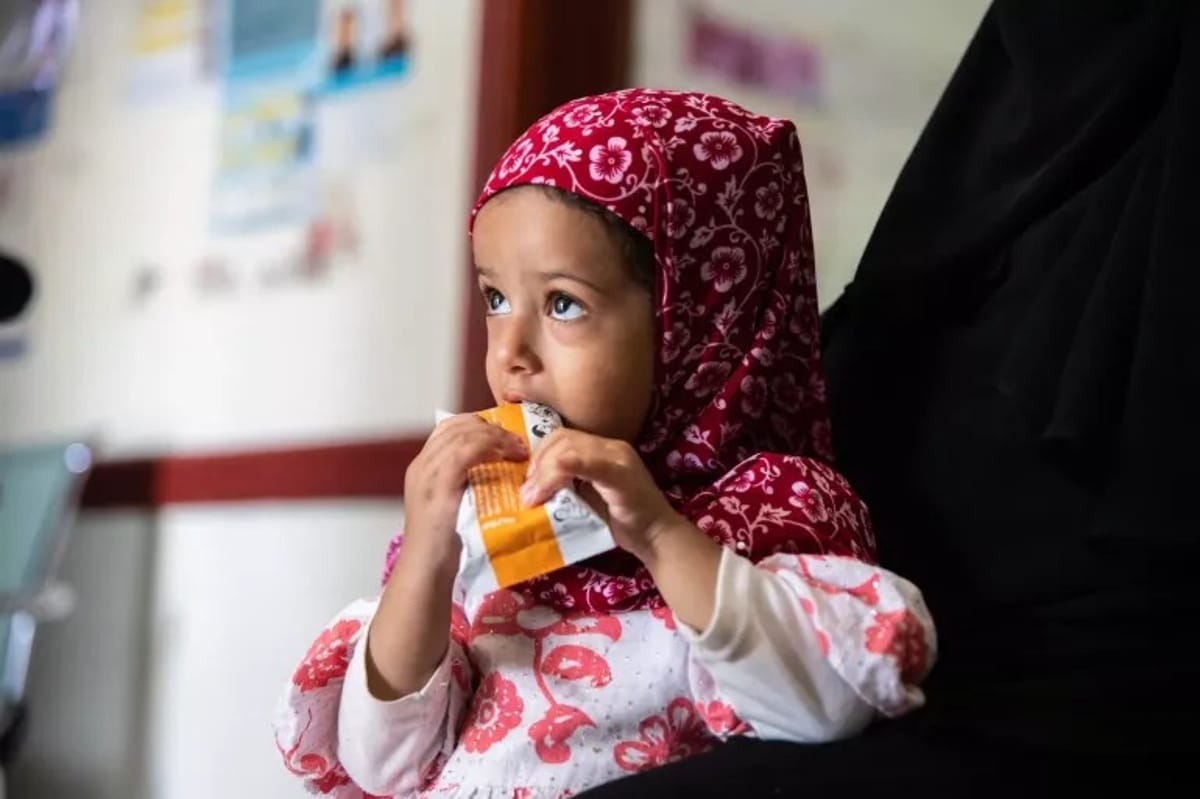 اليونيسف تحذر من اتساع دائرة الجوع بين أطفال اليمن مع تصاعد القتال