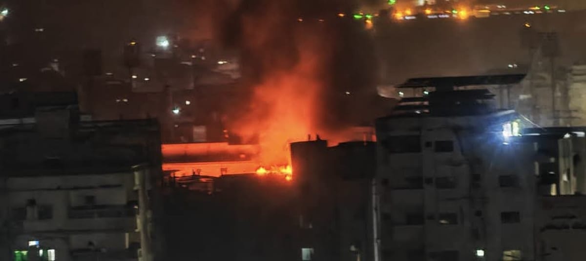 انفجار في شركة الأهرام للكهرباء بالمكلا يعقبه انقطاع التيار