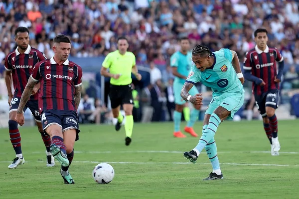 برشلونة يواصل عروضه المميزة في الليجا بتجاوز ليفانتي