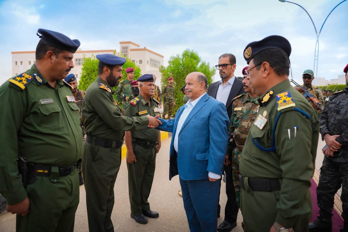 حضرموت.. الخنبشي يشهد اختتام دورتي حماية الشخصيات والصاعقة بكلية الشرطة