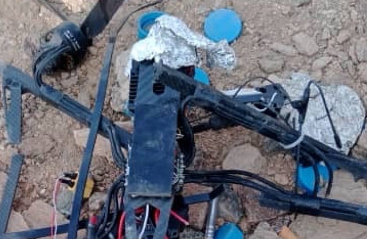 قوات العمالقة تسقط مسيّرة حوثية من طراز "رجوم" في كهبوب قرب باب المندب 