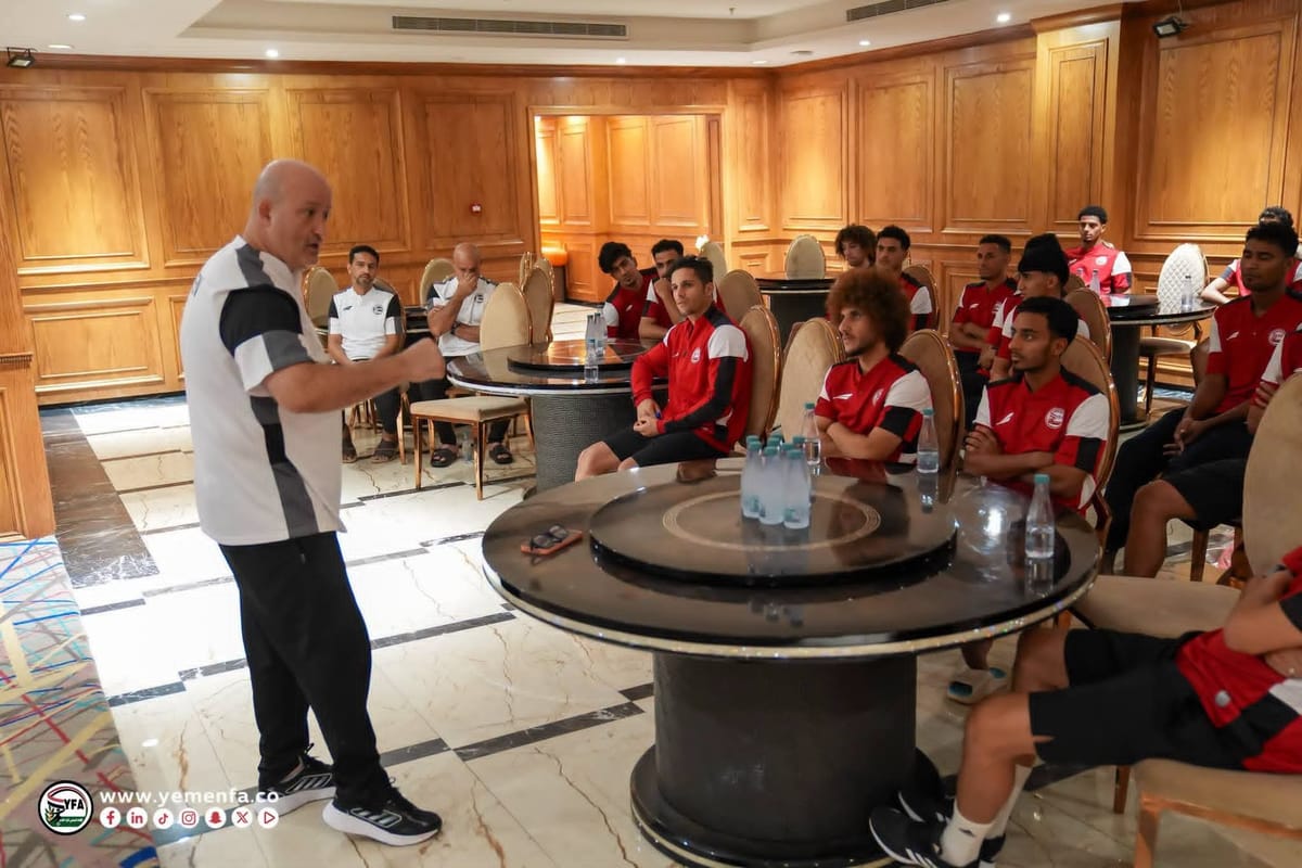 محاضرة نظرية للاعبي المنتخب الوطني تحضيراً للمواجهة الودية أمام الكويت