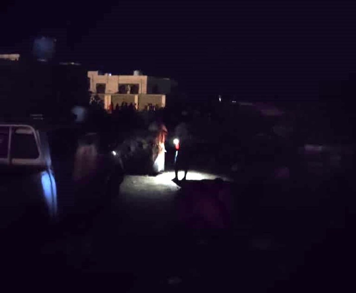سقوط مقذوف ناري مجهول المصدر في مدينة بروم بحضرموت