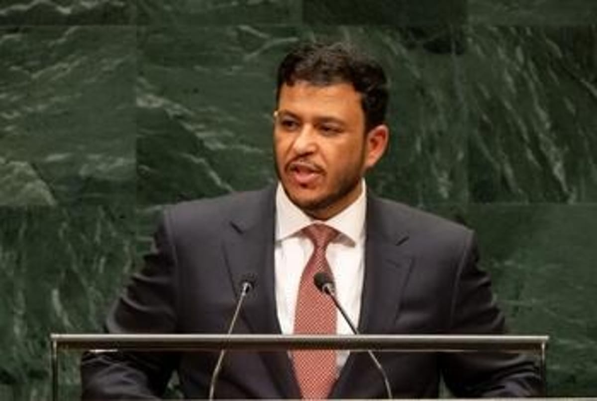 من الأمم المتحدة.. العليمي يربط استقرار اليمن بأمن البحر الأحمر