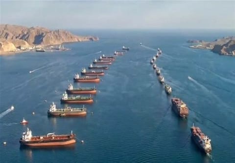 60 دولة تؤيد إعلانا يعارض فرض رسوم عبور في المضائق