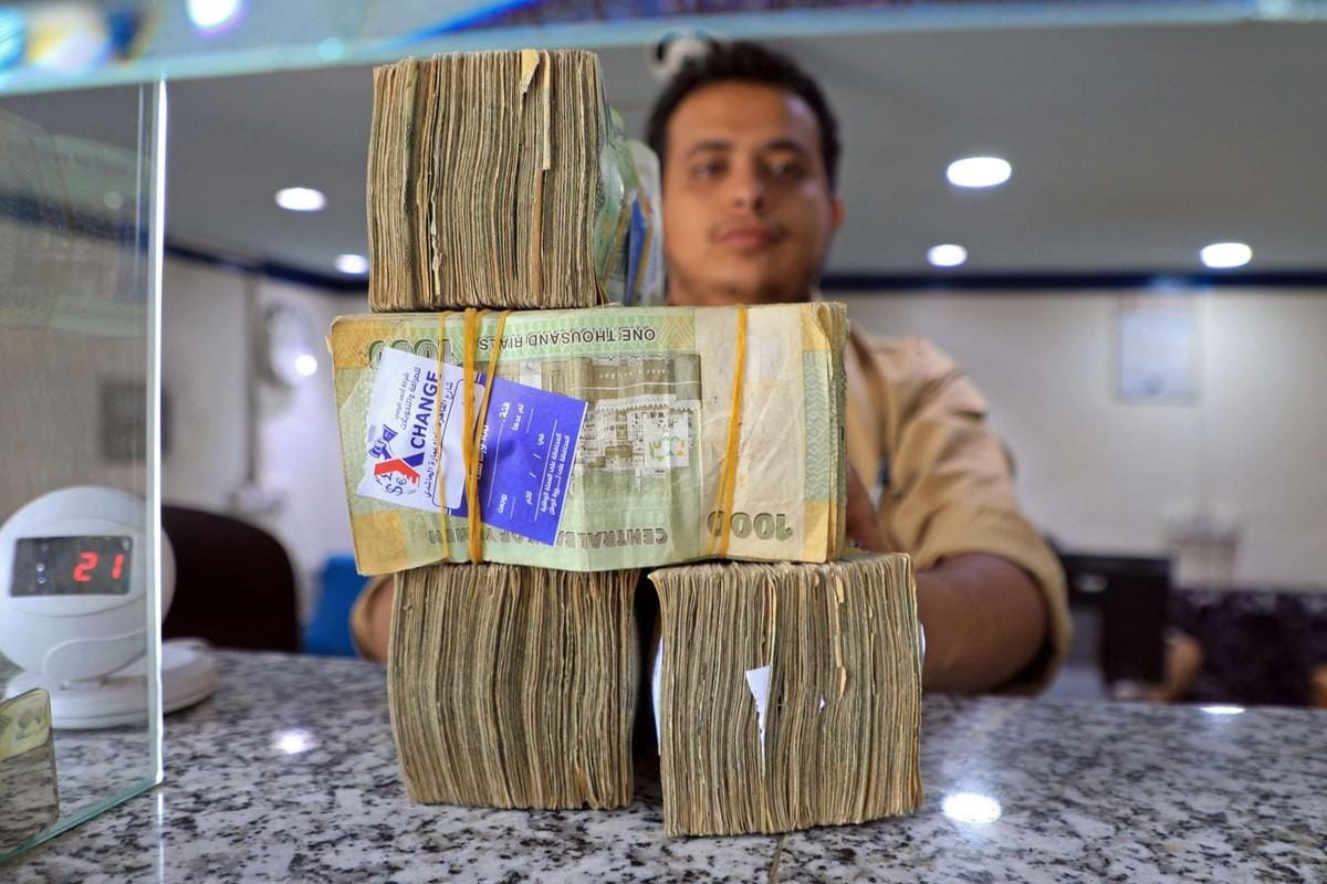 أسعار الدولار والريال السعودي مقابل الريال اليمني في تعاملات الأحد 25 أكتوبر 2026