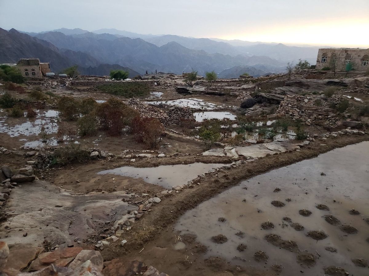 الأرصاد يحذّر من هطول الأمطار وجريان السيول