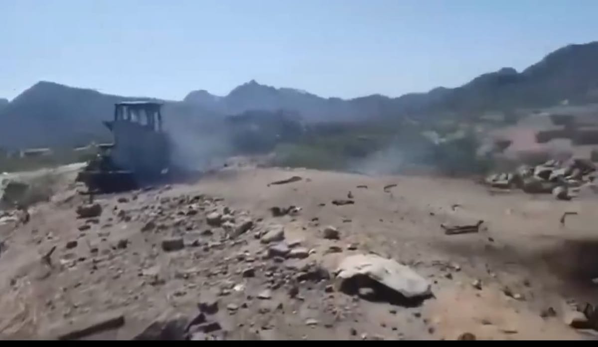 الحوثيون يتحدثون عن غارات جوية سعودية على مديريتي المخا وذو باب غربي تعز