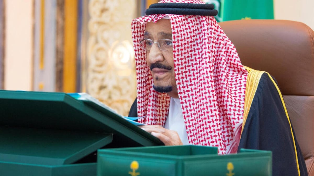 العاهل السعودي يوجه بتصحيح أوضاع اليمنيين المقيمين في المملكة بصورة غير نظامية