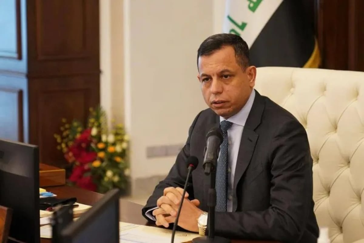 العراق.. إعفاء رئيس المخابرات وإصدار مذكرة قبض بحق رئيس مجلس ميسان