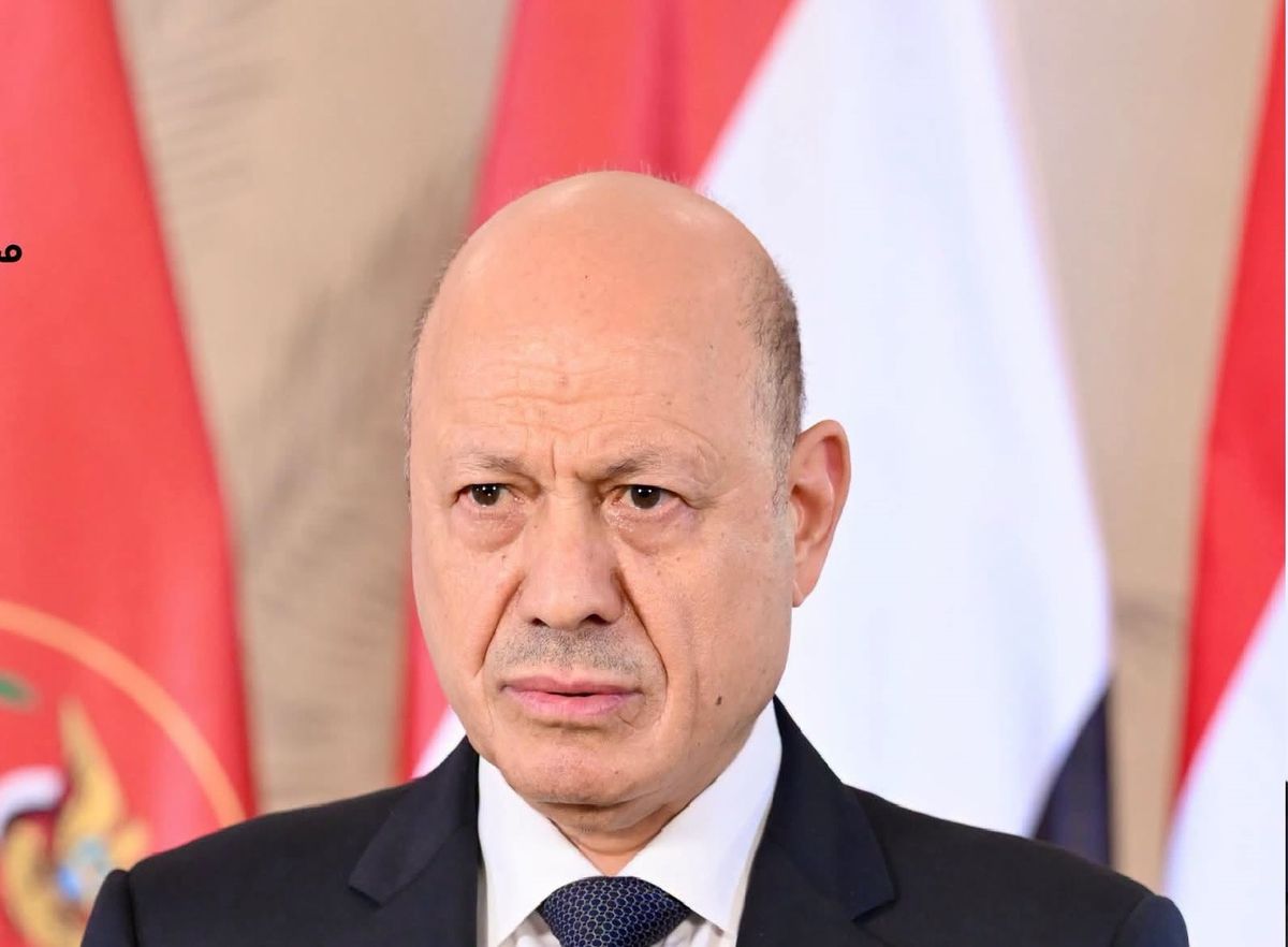 العليمي يوجّه بالرد الحازم على هجوم الحوثيين في شبوة