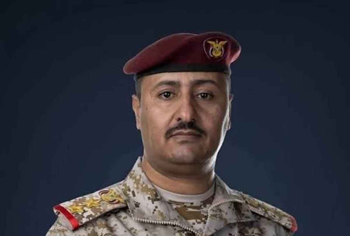 القوات الحكومية تعلن قصف أهداف في صنعاء وصعدة وتؤكد استمرار العمليات في تعز