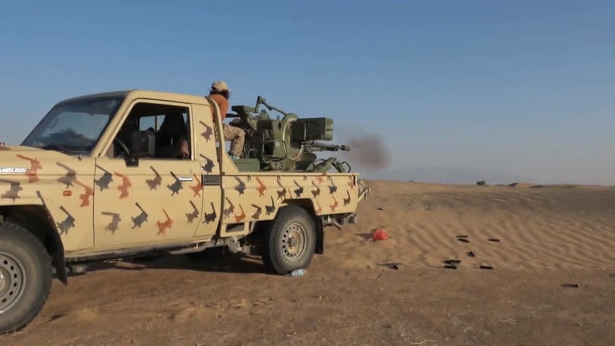 Government forces attack Houthi sites in Al-Jawf and announce destruction of combat vehicles