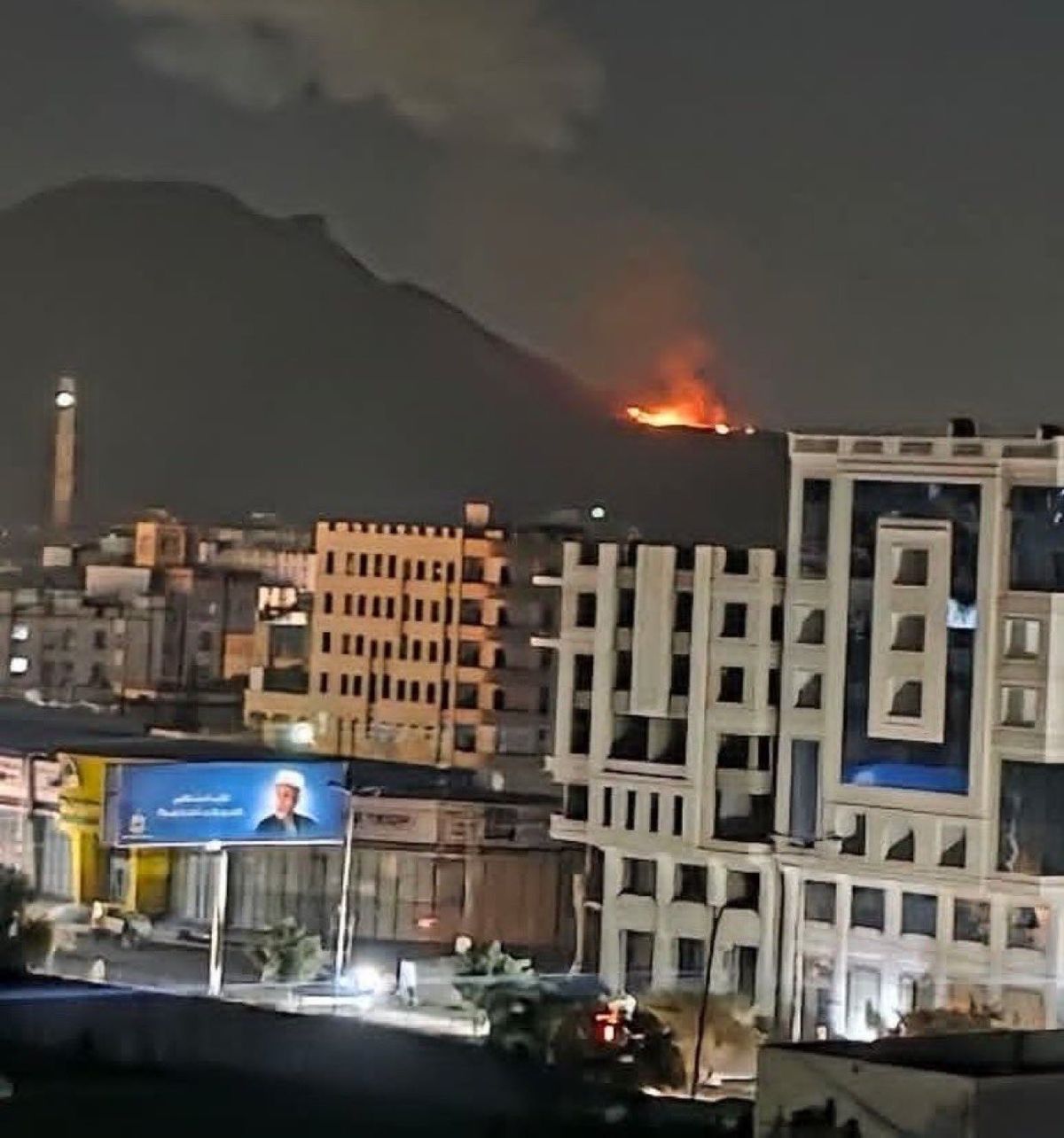 انفجارات قوية تهز صنعاء 