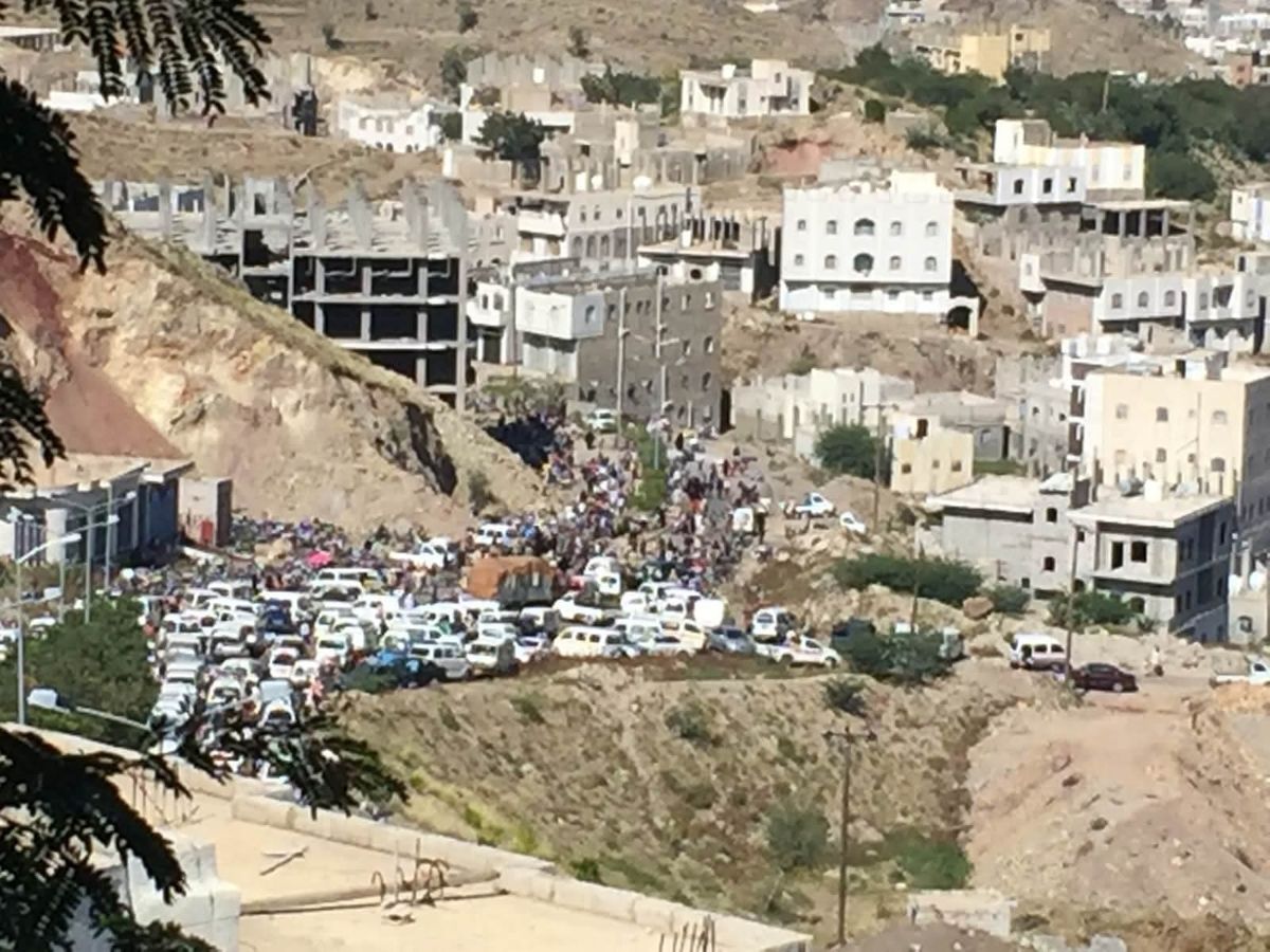 تقرير أممي: إغلاق الطرق يفاقم الأزمة الإنسانية في مدينة تعز