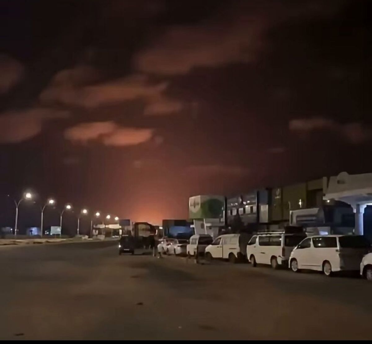 خمسة انفجارات دوّت في عدن فجرًا وسط استنفار عسكري