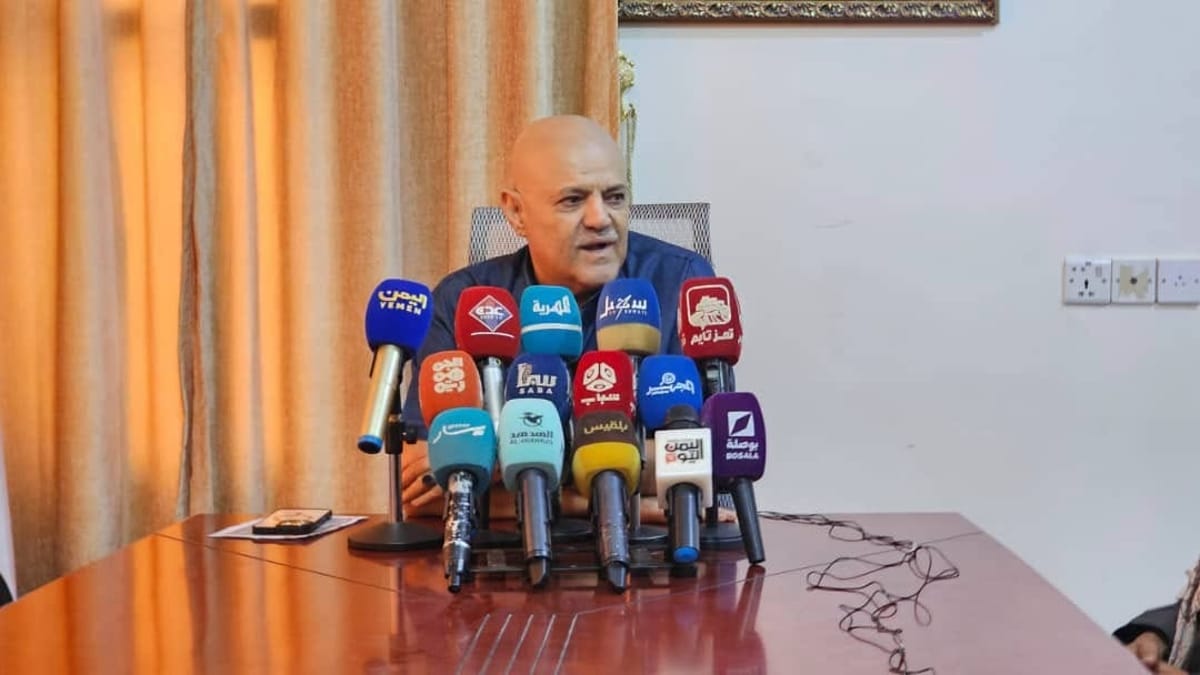 محافظ تعز يحذر من كارثة إنسانية جراء الحصار ويطالب بتحرك دولي عاجل