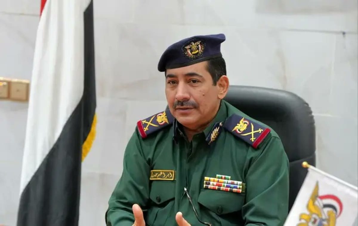 وزير الداخلية يعزي في استشهاد اللواء الركن محمد سالم الخولاني بجبهة الكدحة