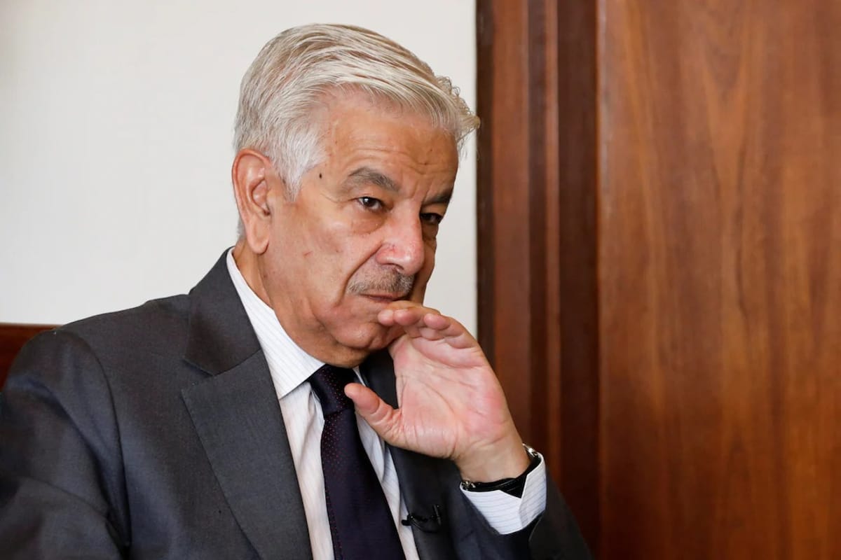 وزير الدفاع الباكستاني يقول إن بلاده ستدافع عن السعودية بكل قوتها