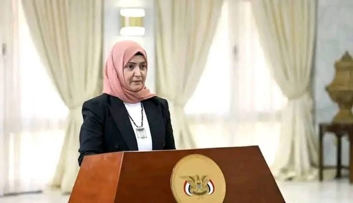 وزيرة الشؤون القانونية تدعو إلى عدم وصف عناصر الحوثيين المقبوض عليهم بأسرى حرب