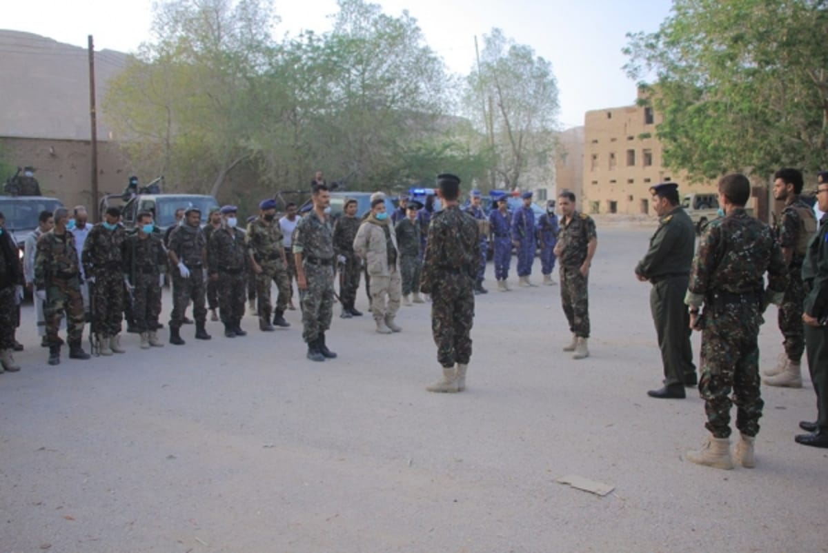 شرطة حضرموت تضبط شخصين بحوزتهما مواد مخدرة