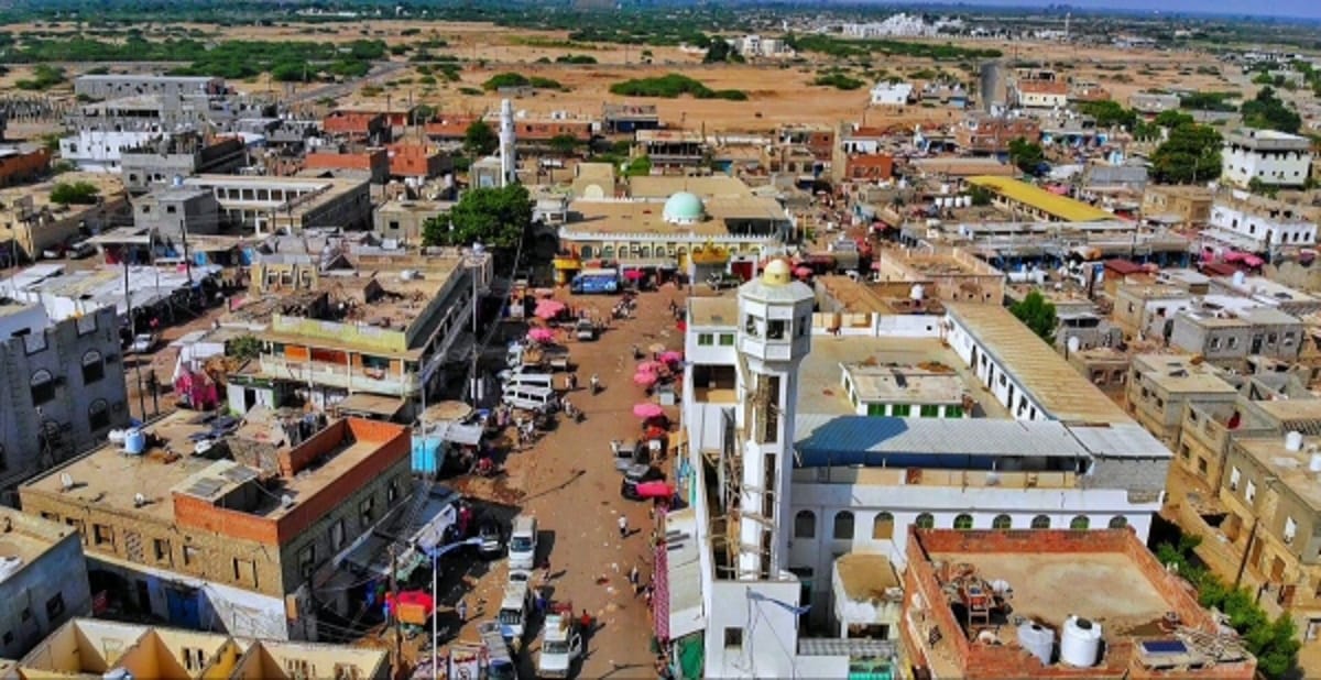 أبين.. مواطن يعيد حقيبة مفقودة بداخلها 40 ألف دولار