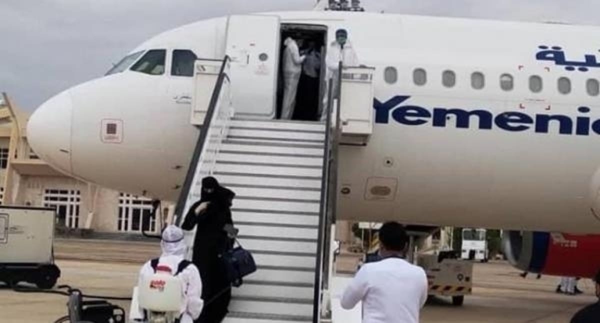 مطار عدن يستقبل دفعة رابعة من العالقين في الهند عبر طيران اليمنية