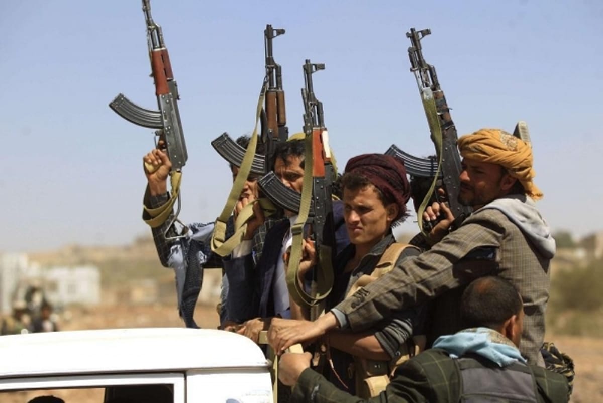 العفو الدولية تطالب الحوثيين بالإفراج عن 27 موظفا في منظمات