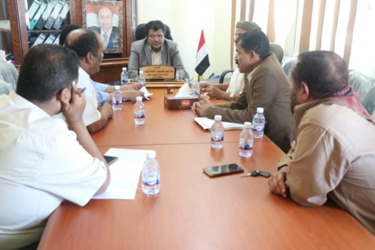 المهرة..لقاء يناقش ترتيب تحصيل إيرادات جمرك شحن