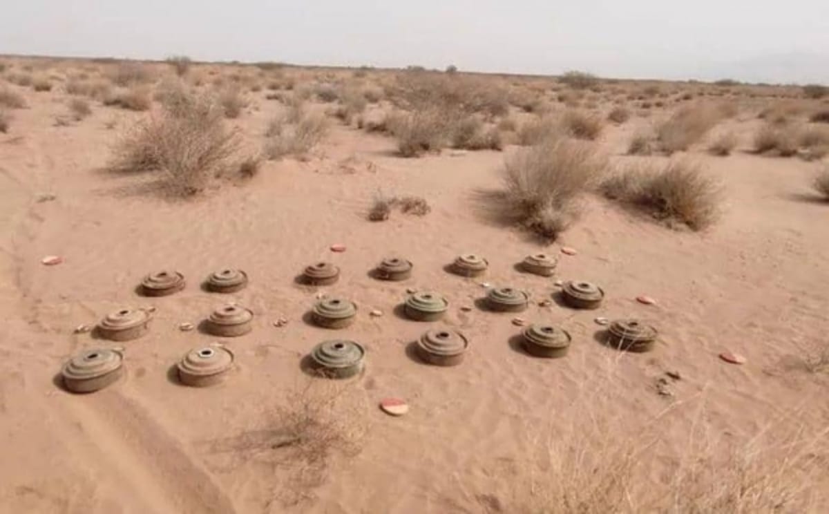 إصابة ثلاثة مدنيين بانفجار لغم في الجوف