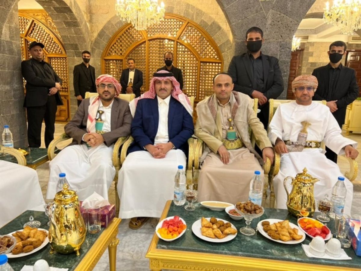 تقرير بحثي: السعودية أذعنت لضغوط الحوثيين وأجبرت المركزي اليمني على التراجع عن قراراته