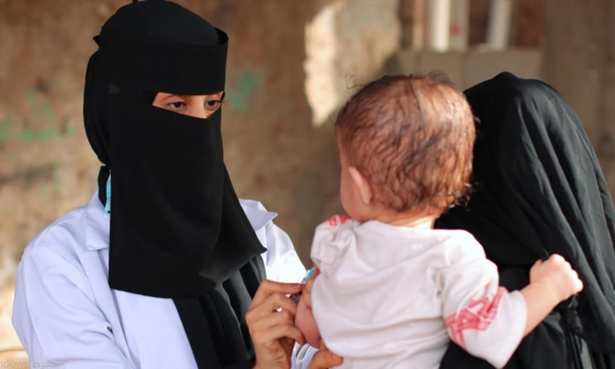 الحصبة.. مرض فتاك يحصد أرواح مئات الأطفال في اليمن (تقرير خاص)