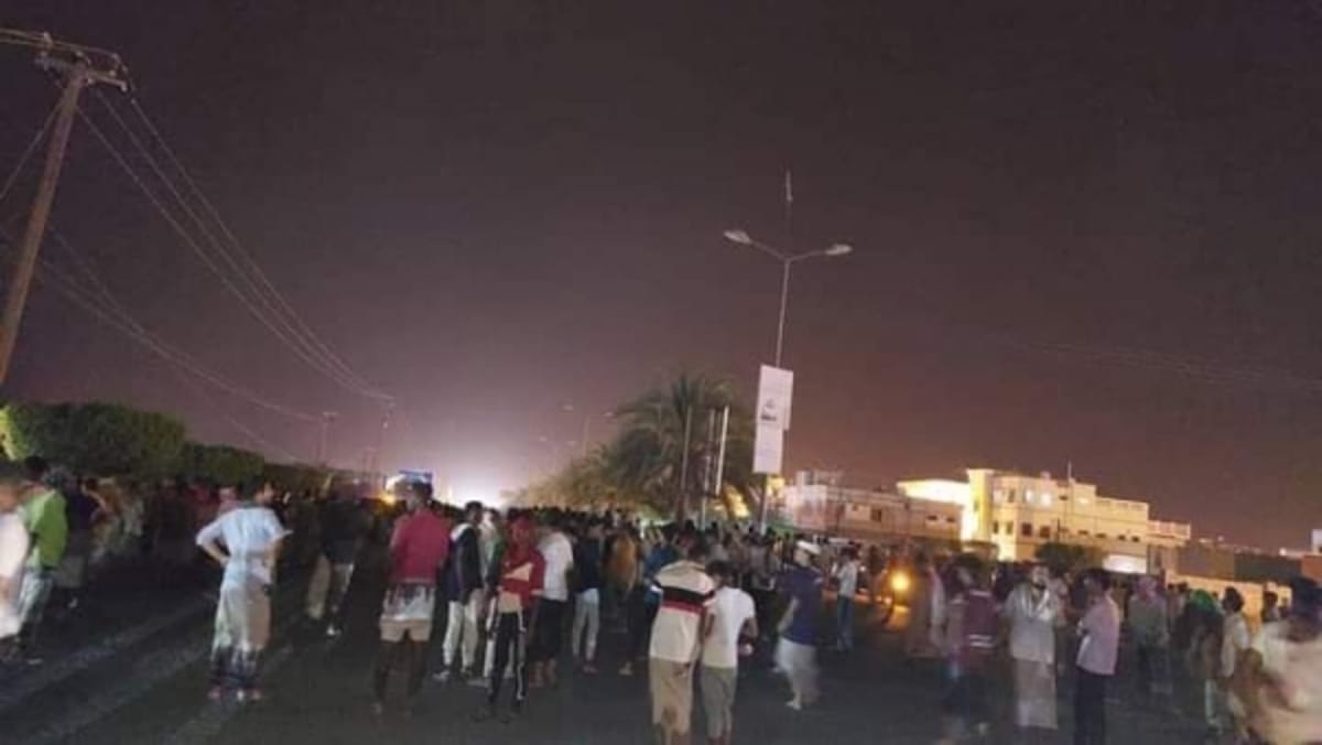 حضرموت..احتجاجات تندد بانقطاع التيار الكهربائي